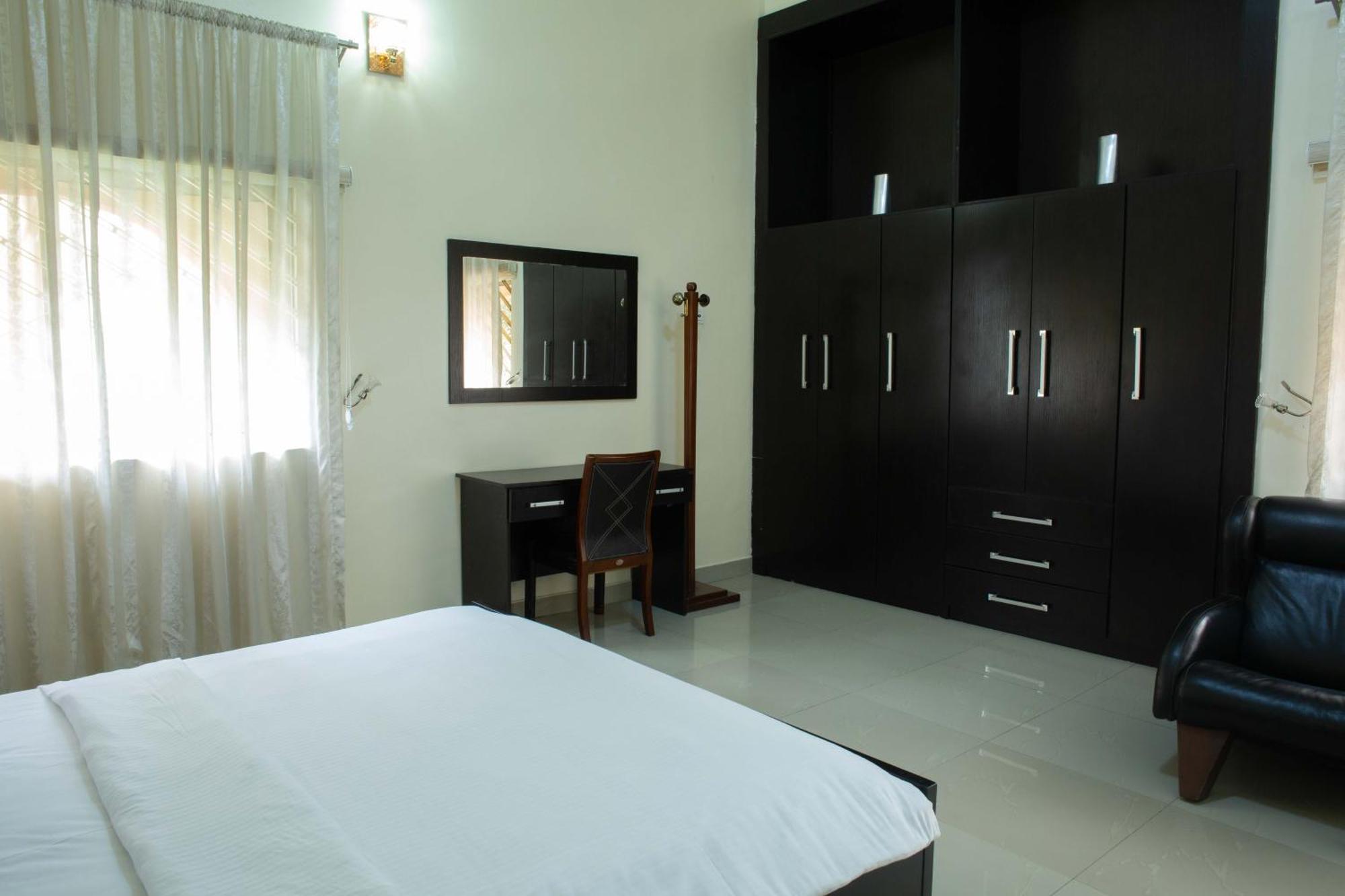 Peniel Apartments Abuja Luaran gambar