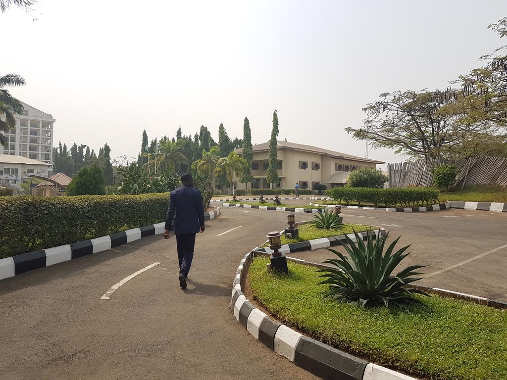 Peniel Apartments Abuja Luaran gambar