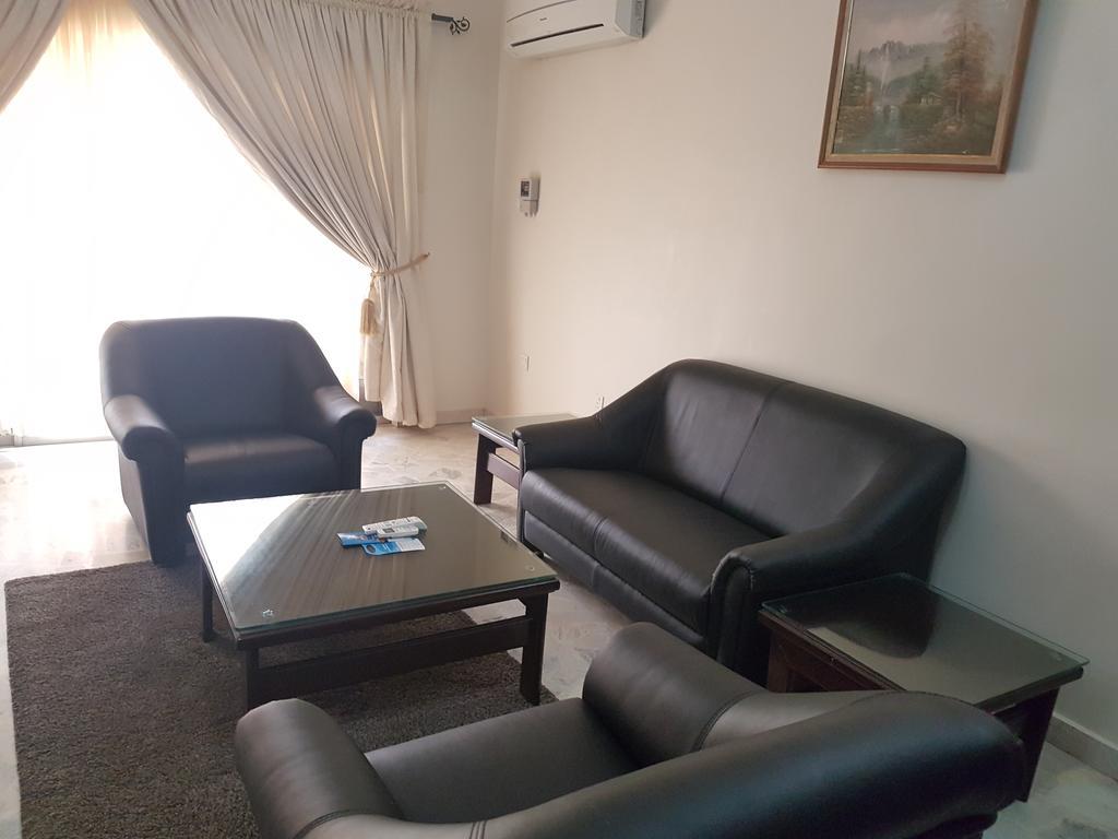 Peniel Apartments Abuja Luaran gambar