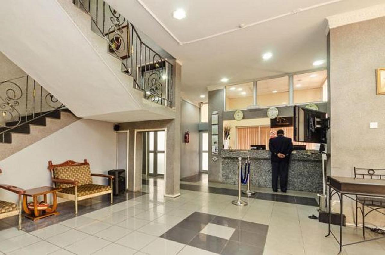 Peniel Apartments Abuja Luaran gambar