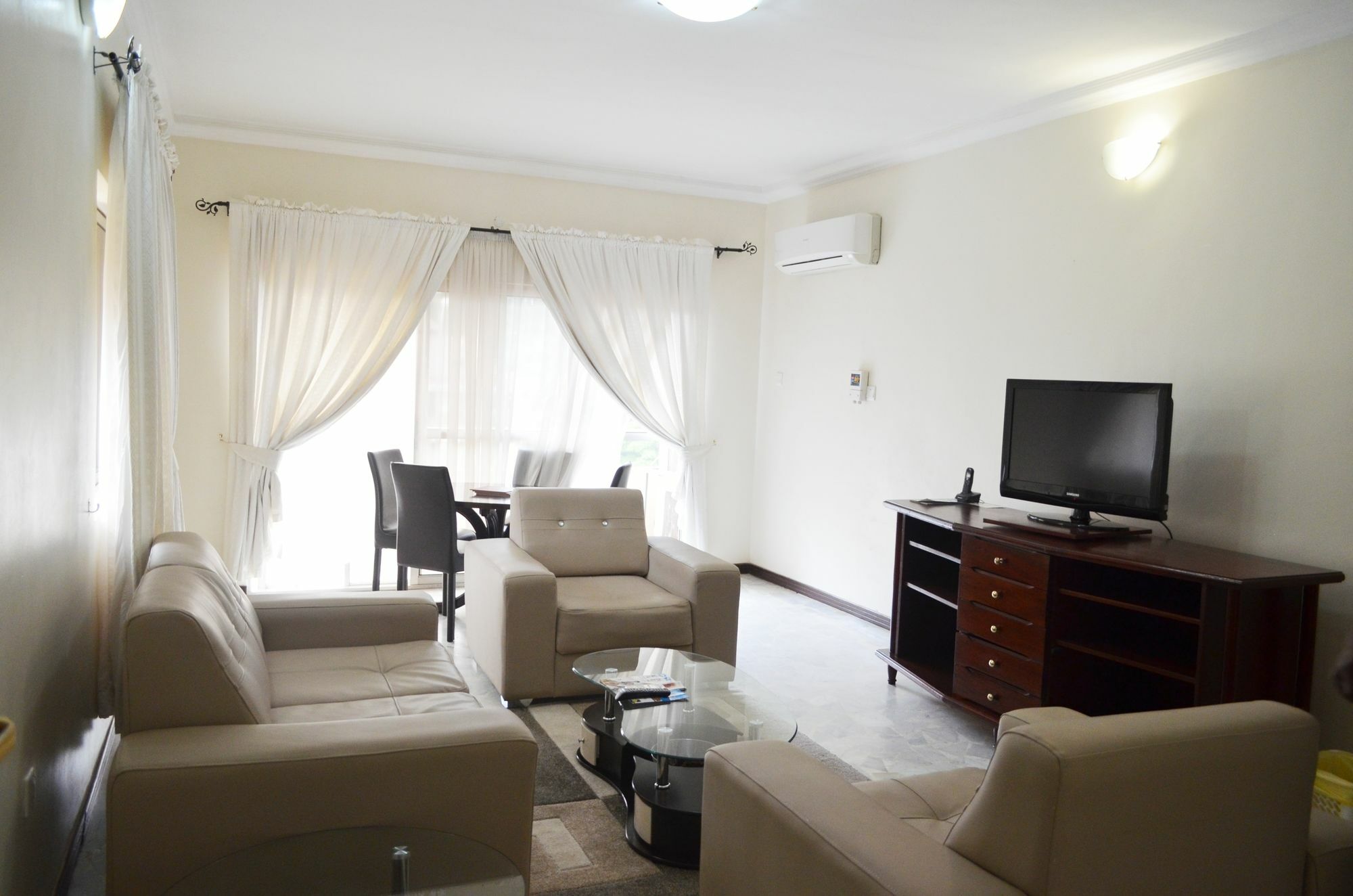 Peniel Apartments Abuja Luaran gambar
