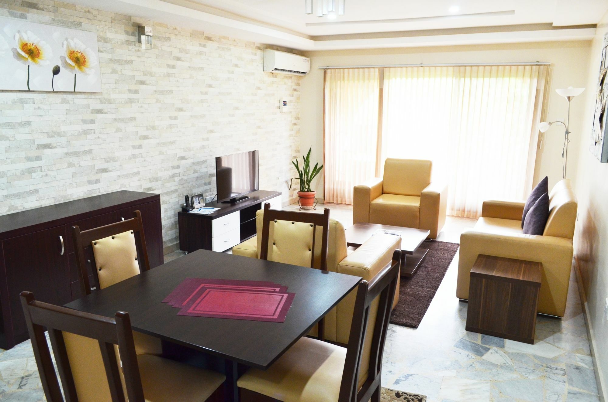 Peniel Apartments Abuja Luaran gambar
