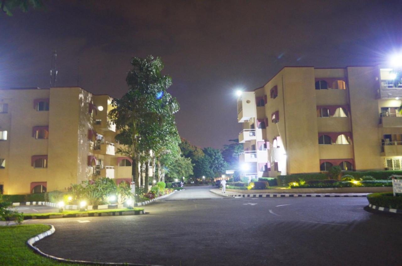Peniel Apartments Abuja Luaran gambar